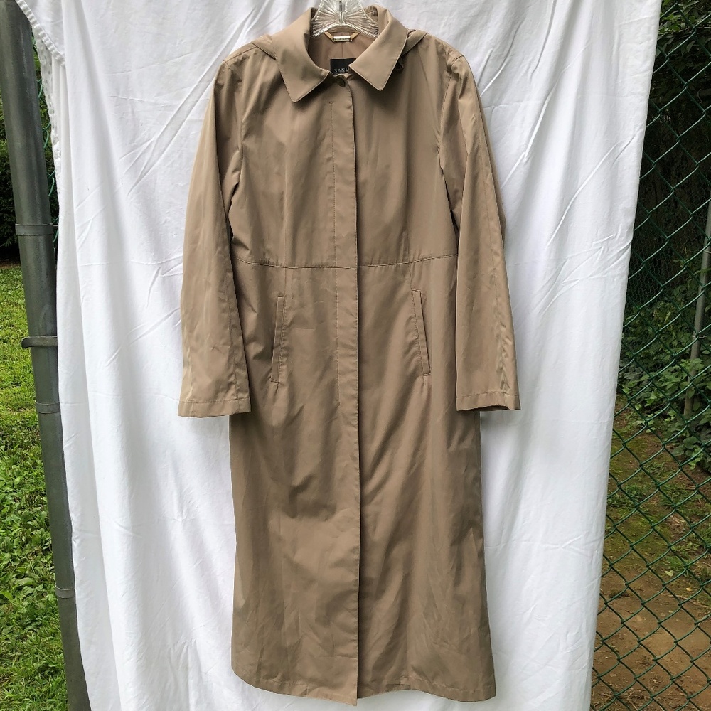 Sanyo Traveling Hooded Long Raincoat